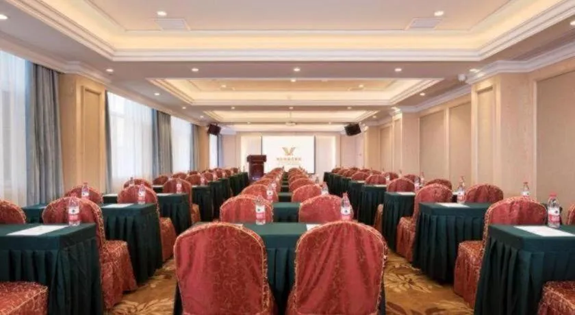 Vienna Hotel Shandong Heze Central New City