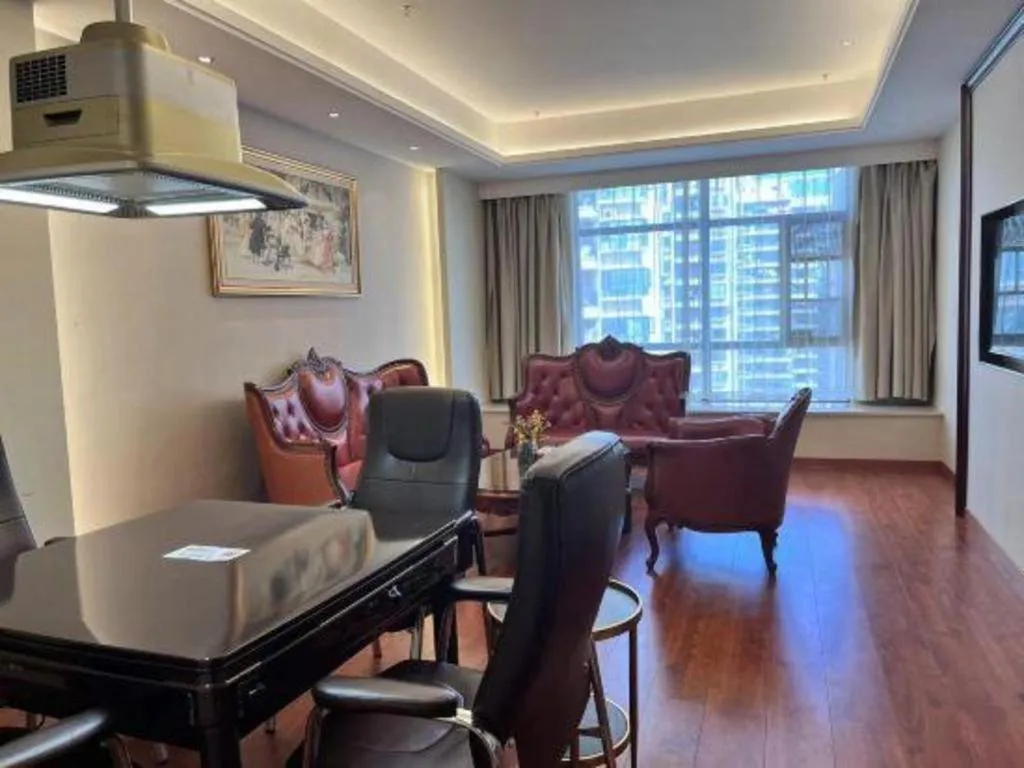 Vienna Hotel Xinfeng West High-Speed Railway Station