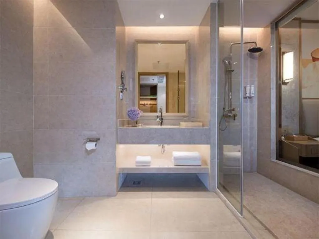 Vienna Hotel Xinfeng West High-Speed Railway Station