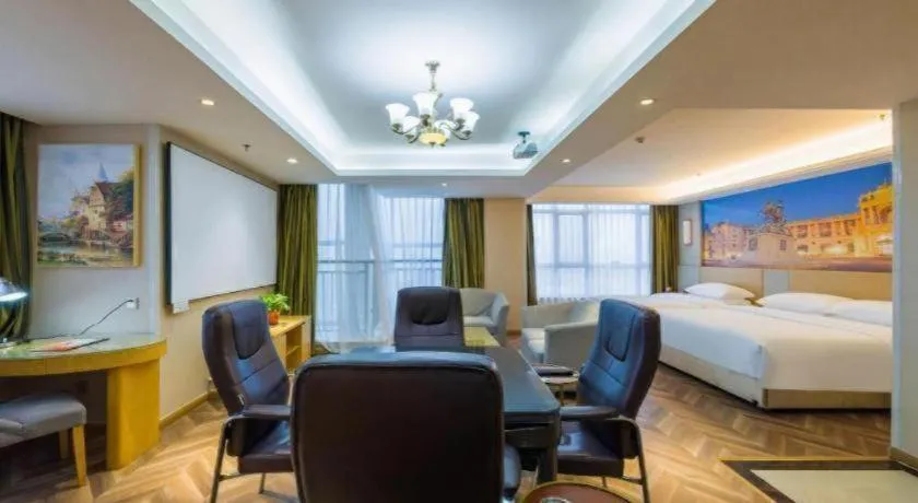 Bed in Vienna Hotel Shandong Qingzhou Ancient City