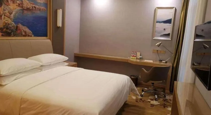 Bed in Vienna Hotel Tianjin Binhai International Airport Free Trade Zone