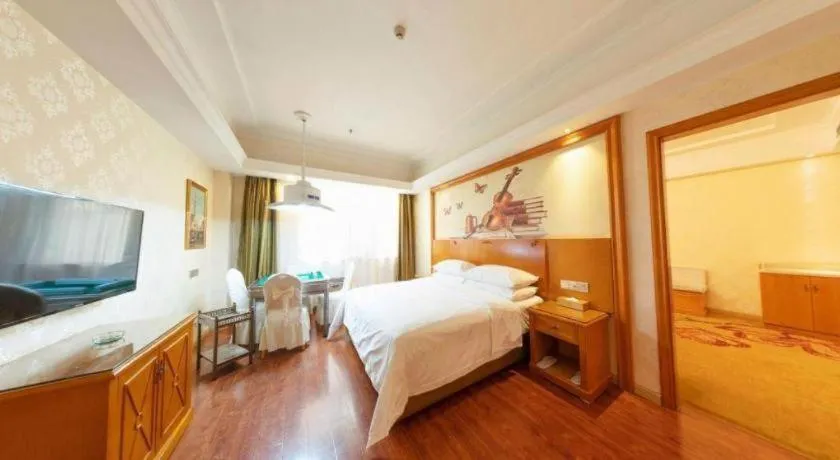 Bed in Vienna Hotel Hunan Shaoyang South Railway Station