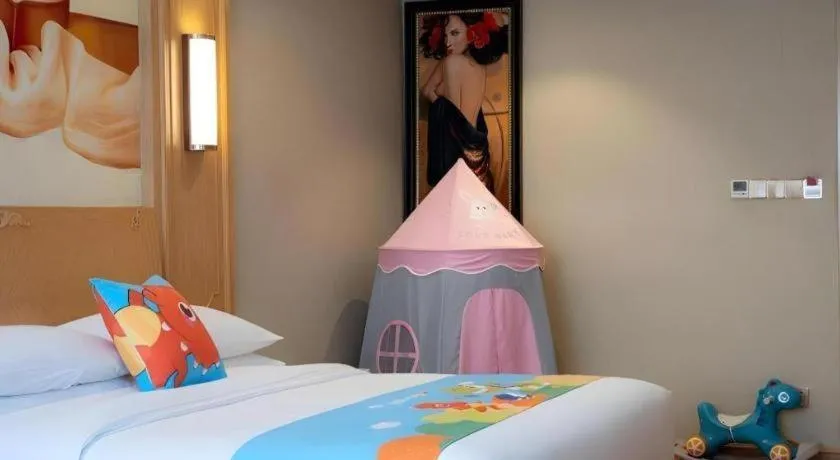 Bed in Vienna Hotel Chongqing Jiefangbei Hongyadong