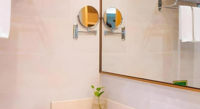 Vienna Hotel Chongqing Jiefangbei Hongyadong