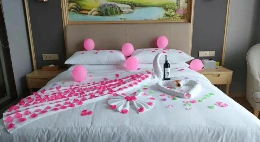 Bed in Vienna Hotel Anhui Lujiang International Building Materials Market Wuzhong