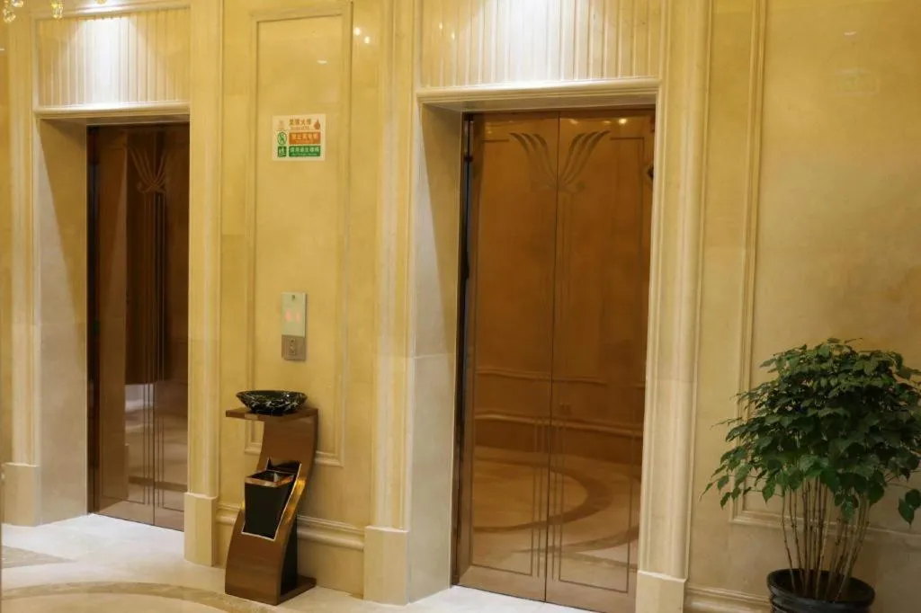 Vienna Hotel Anhui Lujiang International Building Materials Market Wuzhong