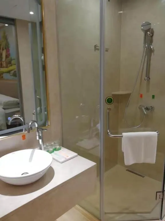 Vienna Hotel Anhui Lujiang International Building Materials Market Wuzhong