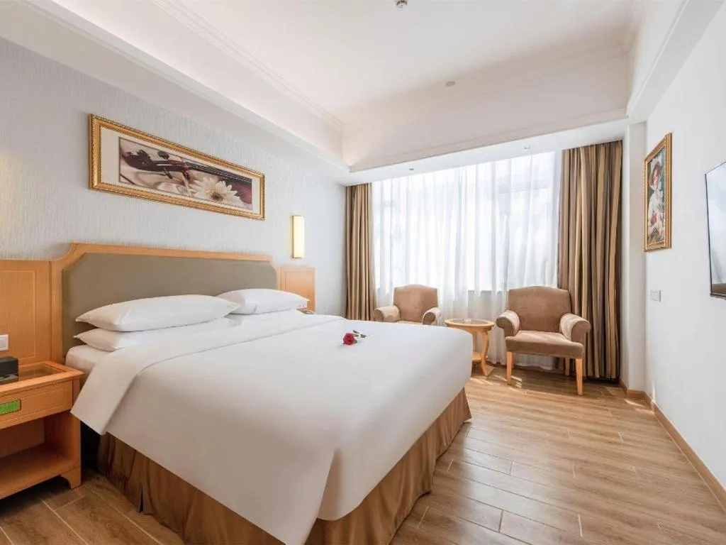 Bed in Vienna Hotel Guangdong Foshan Wenhua North Road