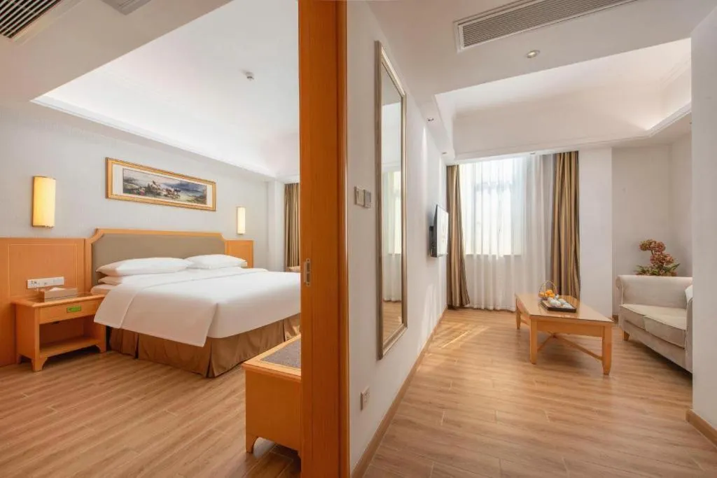 Bed in Vienna Hotel Guangdong Foshan Wenhua North Road
