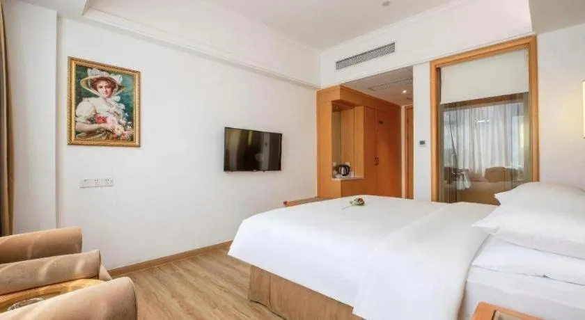 Bed in Vienna Hotel Guangdong Foshan Wenhua North Road