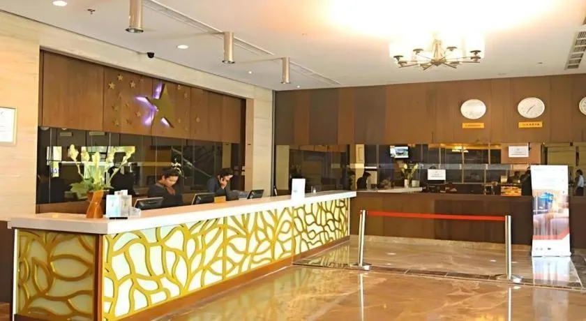 Horison Ultima Semarang