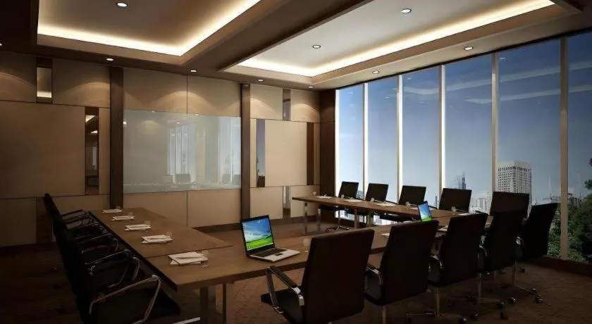 Horison Ultima Semarang