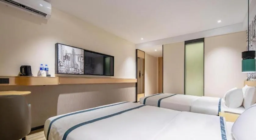 Bed in City Comfort Inn Nanning Kuaihuan Building Materials Market Yongwu Road Metro Station