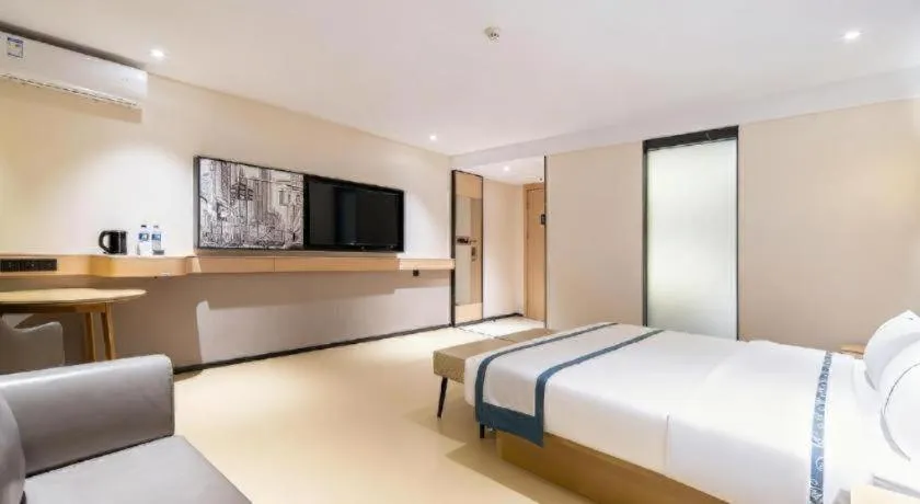 Bed in City Comfort Inn Nanning Kuaihuan Building Materials Market Yongwu Road Metro Station