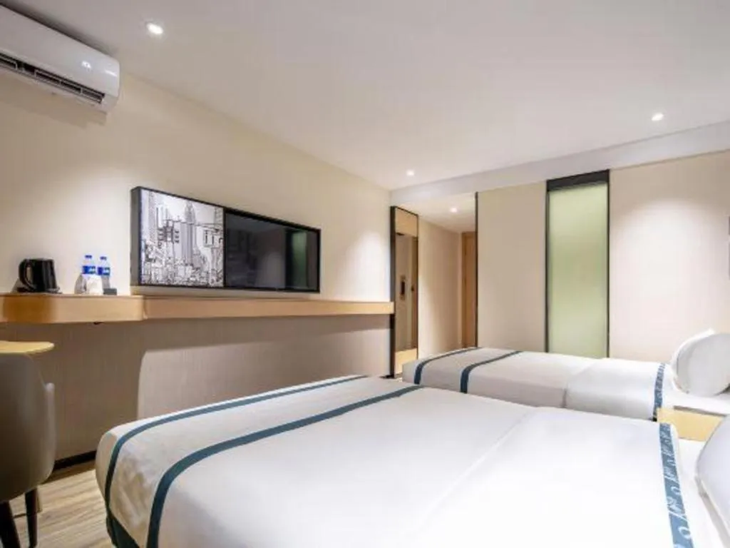 Bed in City Comfort Inn Nanning Kuaihuan Building Materials Market Yongwu Road Metro Station