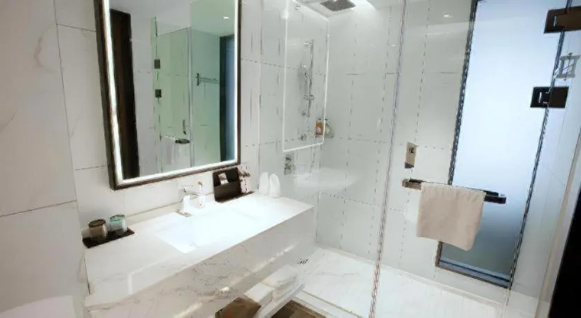 Borrman Hotel Baise High-speed Railway Station Hengning Plaza