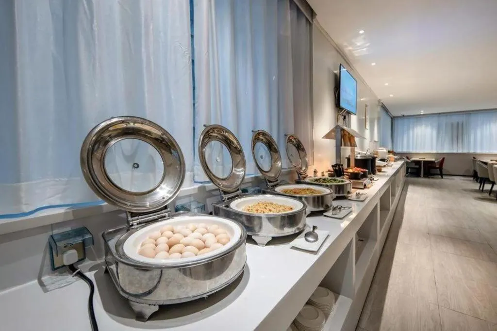 Borrman Hotel Baise High-speed Railway Station Hengning Plaza