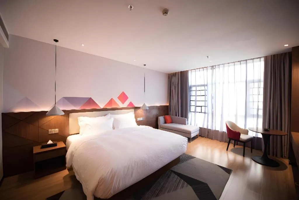 Borrman Hotel Baise High-speed Railway Station Hengning Plaza