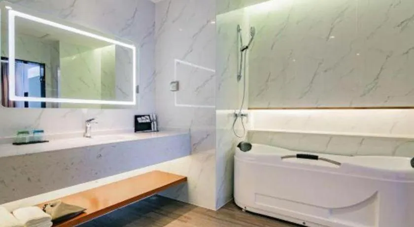 Borrman Hotel Xi'an North High-speed Railway Station