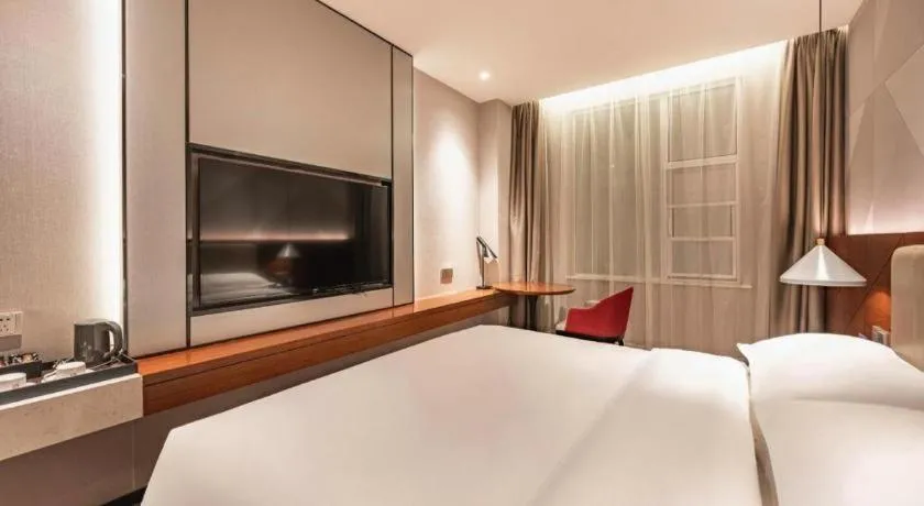 Bed in Borrman Hotel Xi'an North High-speed Railway Station