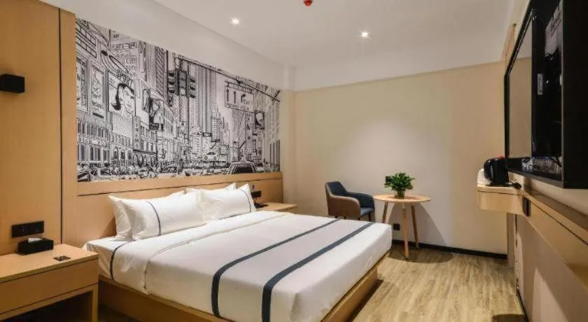 Bed in City Comfort Inn Jingzhou Fantawild Shashi Middle School