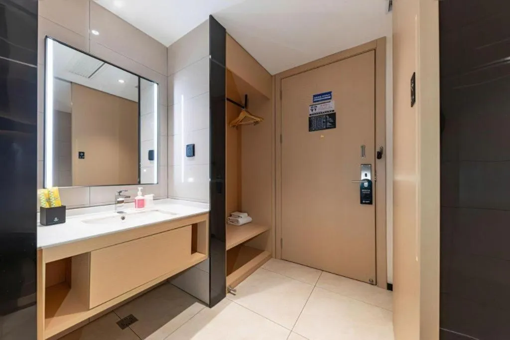 City Comfort Inn Jingzhou Fantawild Shashi Middle School