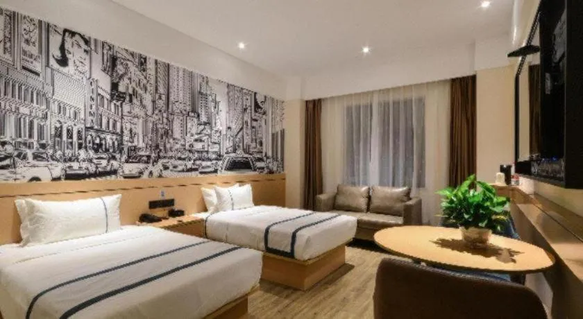 Bed in City Comfort Inn Jingzhou Fantawild Shashi Middle School