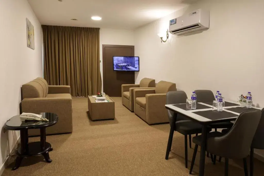 Click Grand Hotel - Bur Dubai Click Grand Hotel - Bur Dubai