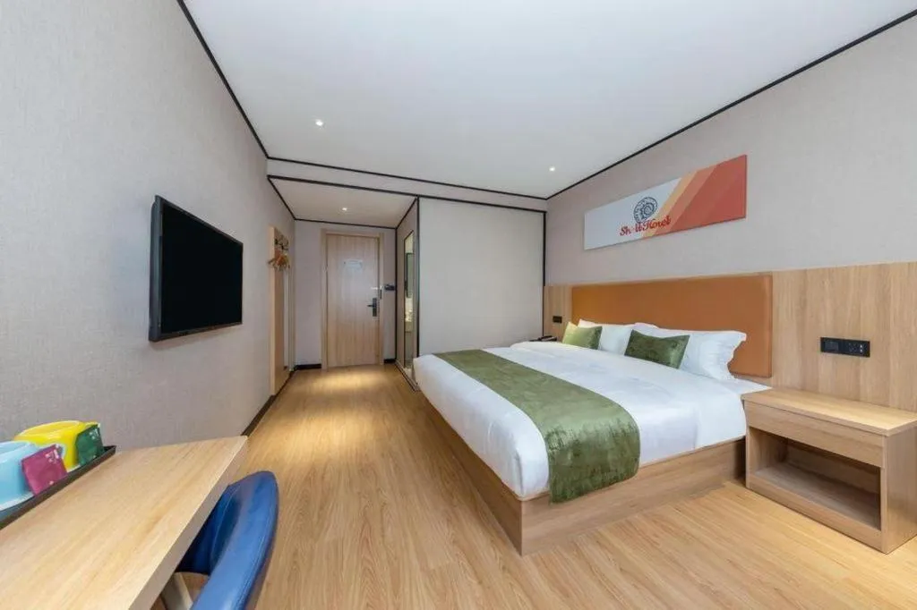 Bed in Shell Hotel Shnaghai Beiqiao Metro Station