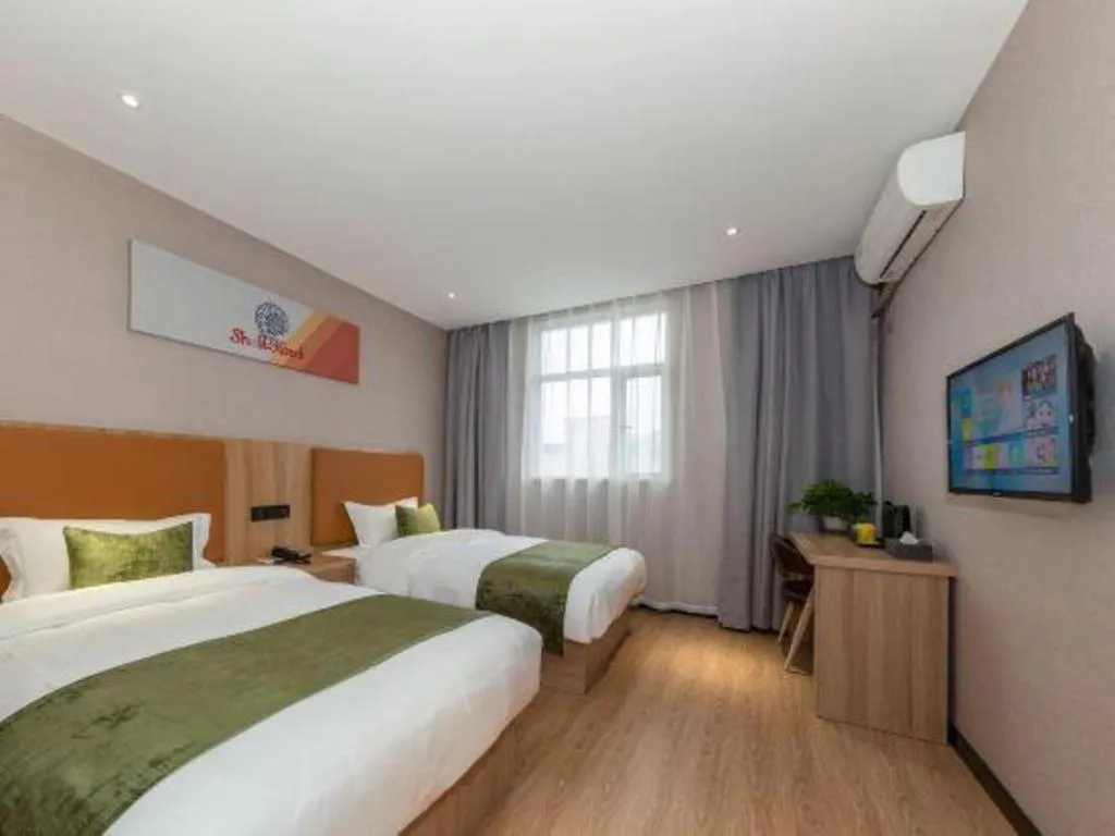 Bed in Shell Hotel Shnaghai Beiqiao Metro Station