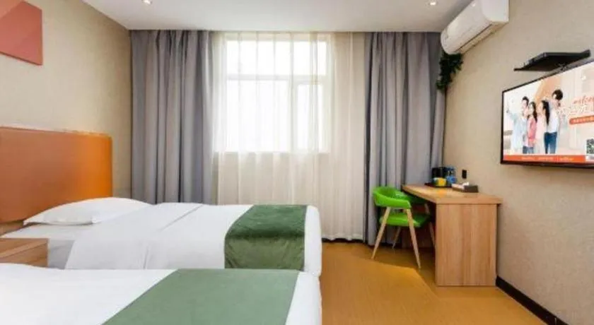 Bed in Shell Hotel Shnaghai Beiqiao Metro Station