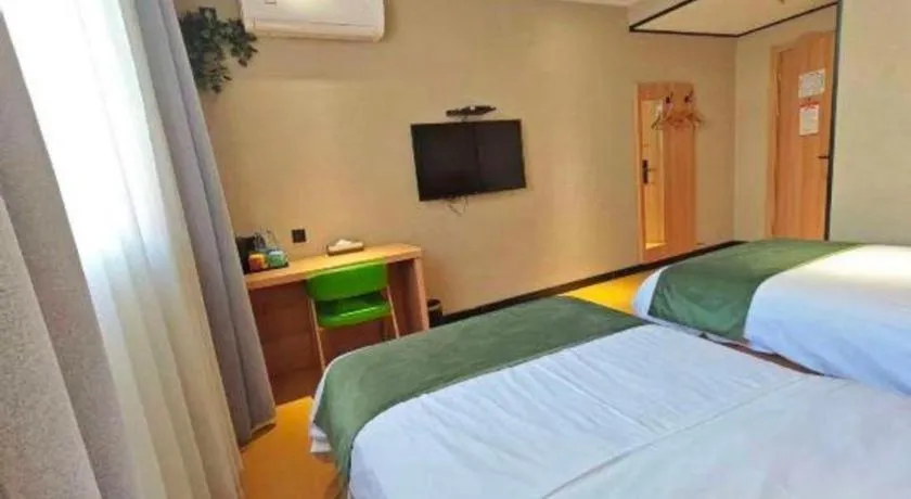 Bed in Shell Hotel Shnaghai Beiqiao Metro Station