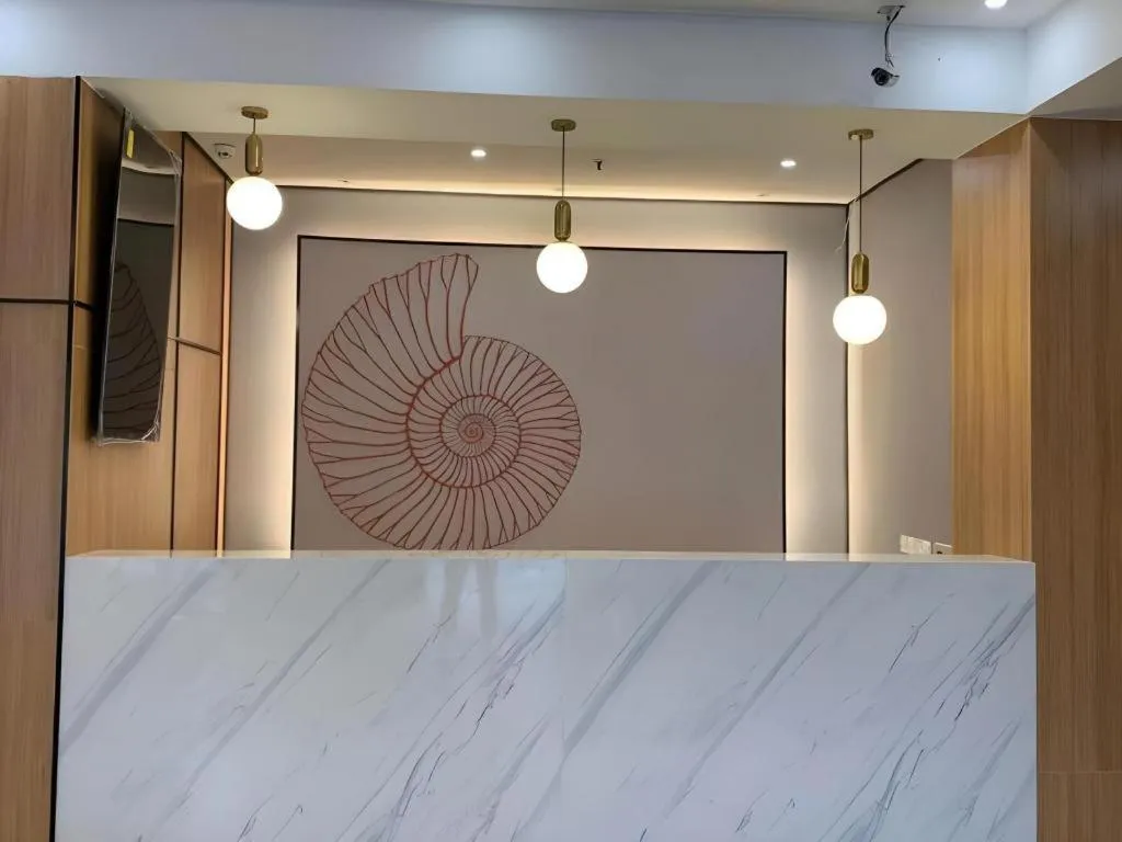 Shell Hotel Shnaghai Beiqiao Metro Station