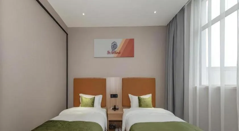 Bed in Shell Hotel Shnaghai Beiqiao Metro Station