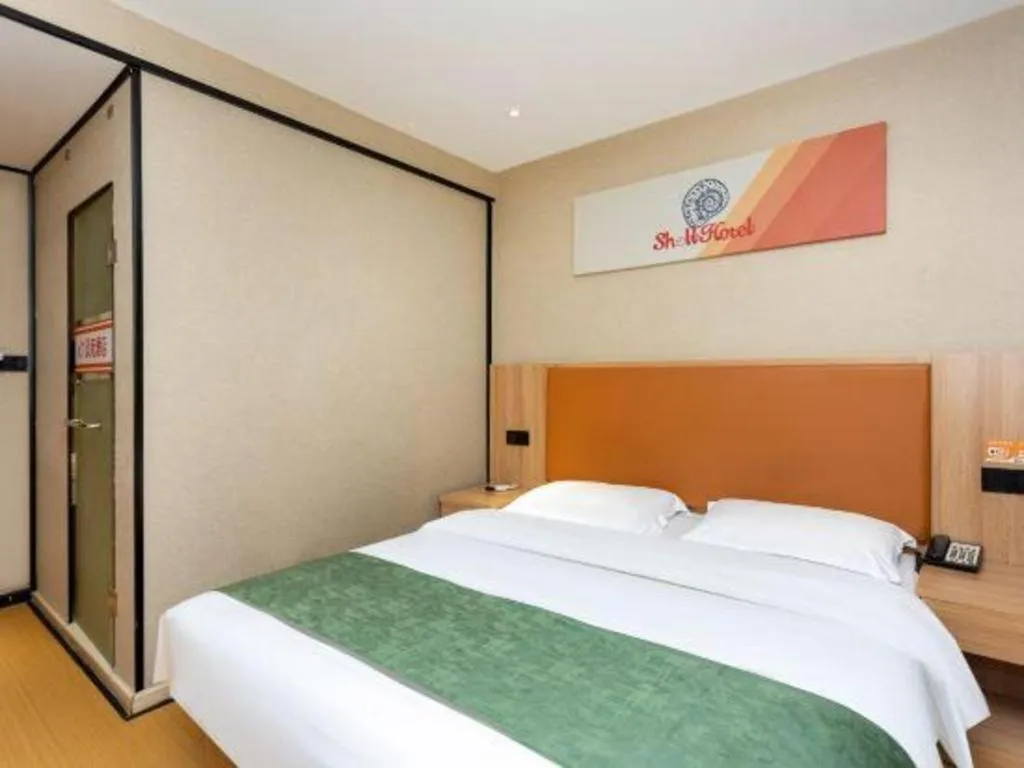 Bed in Shell Hotel Shnaghai Beiqiao Metro Station