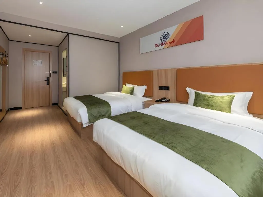 Bed in Shell Hotel Shnaghai Beiqiao Metro Station