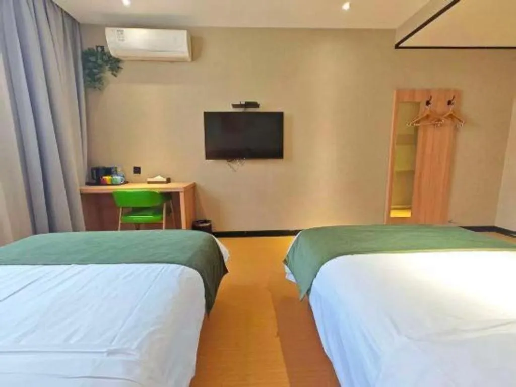 Bed in Shell Hotel Shnaghai Beiqiao Metro Station