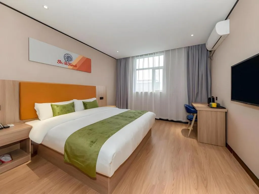 Bed in Shell Hotel Shnaghai Beiqiao Metro Station