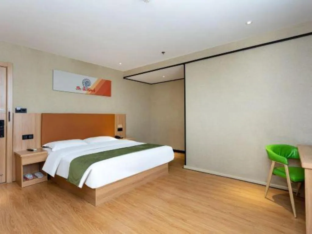 Bed in Shell Hotel Shnaghai Beiqiao Metro Station