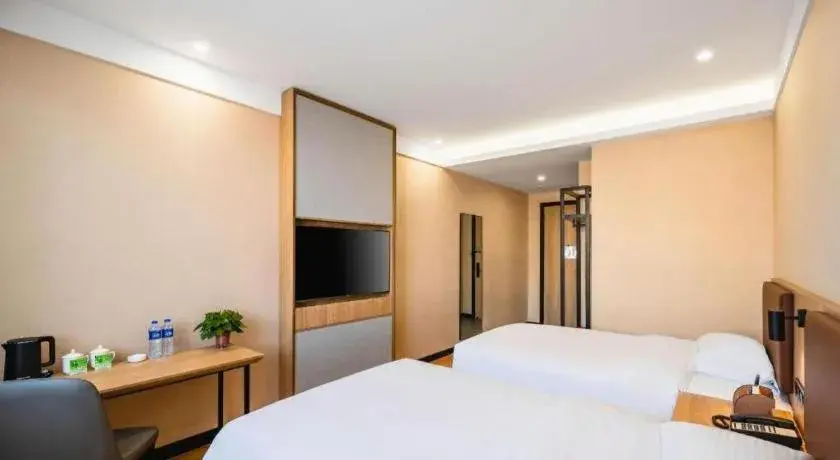 Bed in Green Tree Inn Shenyang Middle Street Bed in Green Tree Inn Shenyang Middle Street