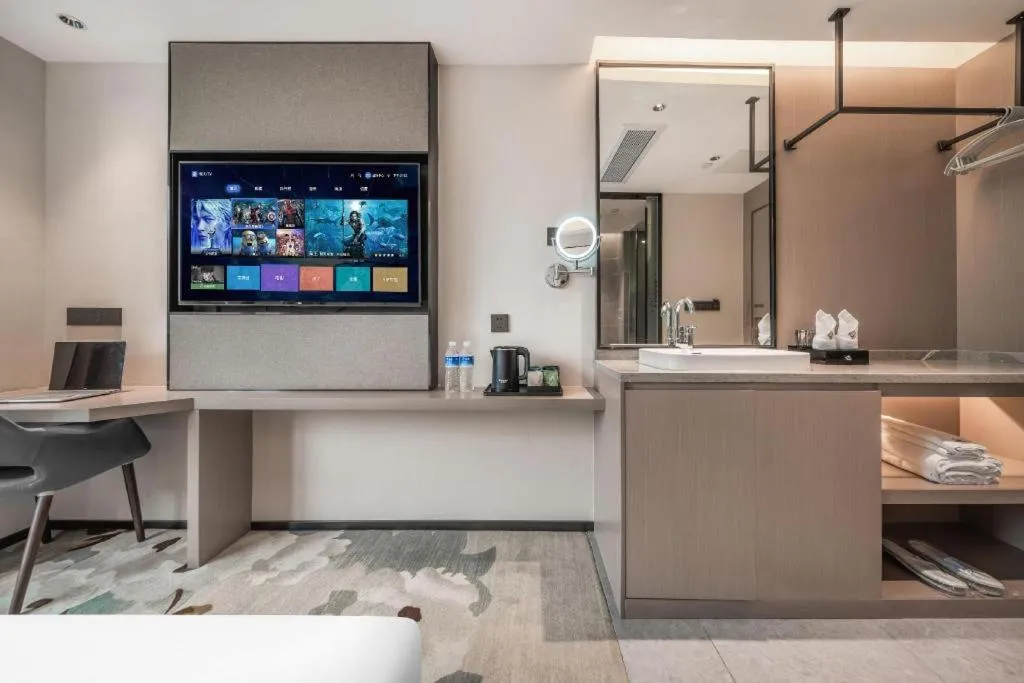 GreenTree Eastern Chongqing Yangjiaping Pedestrian Street Mixc Hotel