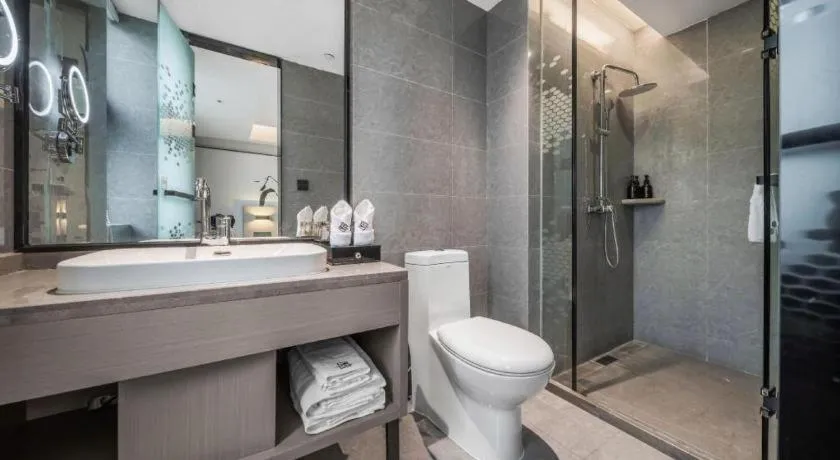 GreenTree Eastern Chongqing Yangjiaping Pedestrian Street Mixc Hotel