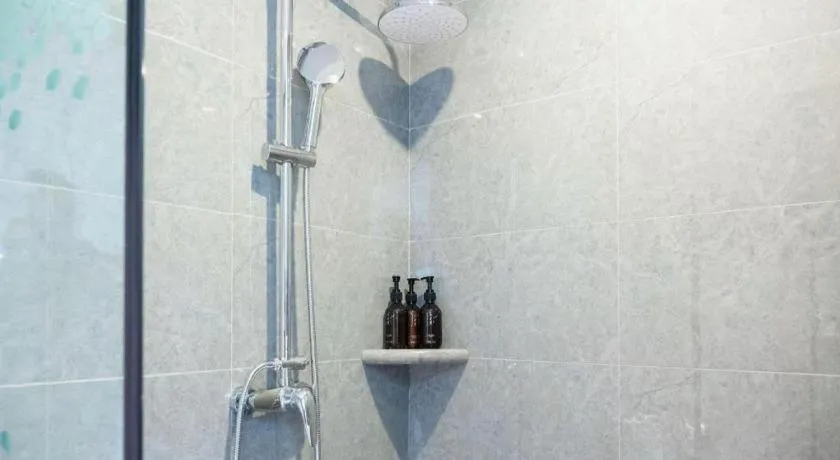 GreenTree Eastern Chongqing Yangjiaping Pedestrian Street Mixc Hotel