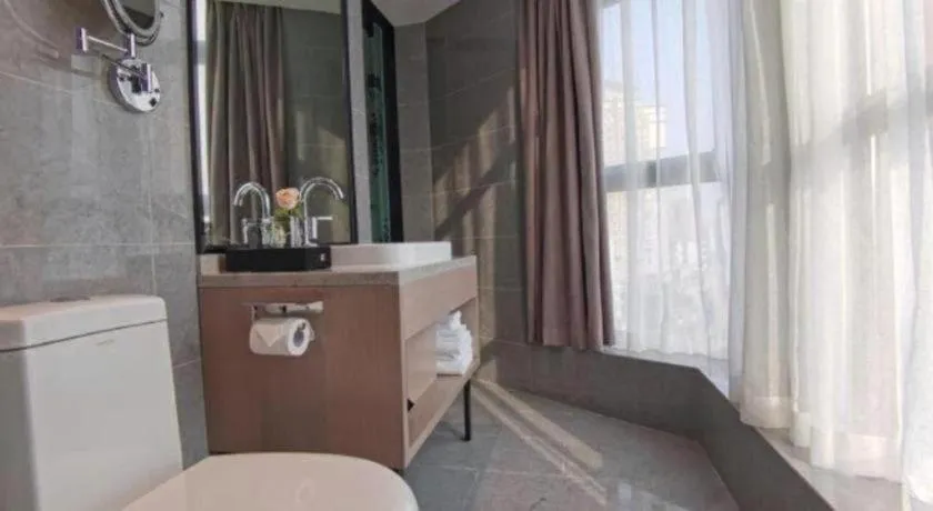 GreenTree Eastern Chongqing Yangjiaping Pedestrian Street Mixc Hotel