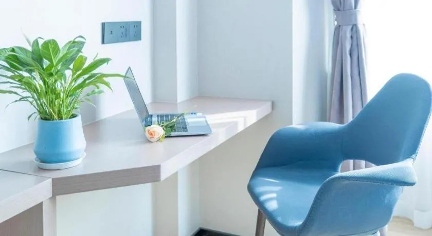 GreenTree Eastern Chongqing Yangjiaping Pedestrian Street Mixc Hotel