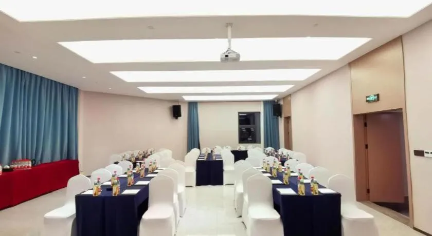 GreenTree Eastern Chongqing Yangjiaping Pedestrian Street Mixc Hotel