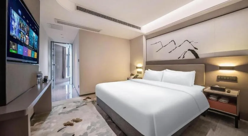 Bed in GreenTree Eastern Chongqing Yangjiaping Pedestrian Street Mixc Hotel