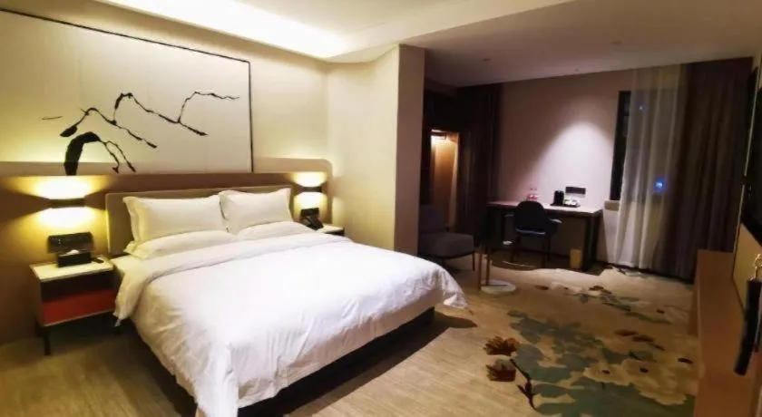Bed in GreenTree Eastern Chongqing Yangjiaping Pedestrian Street Mixc Hotel
