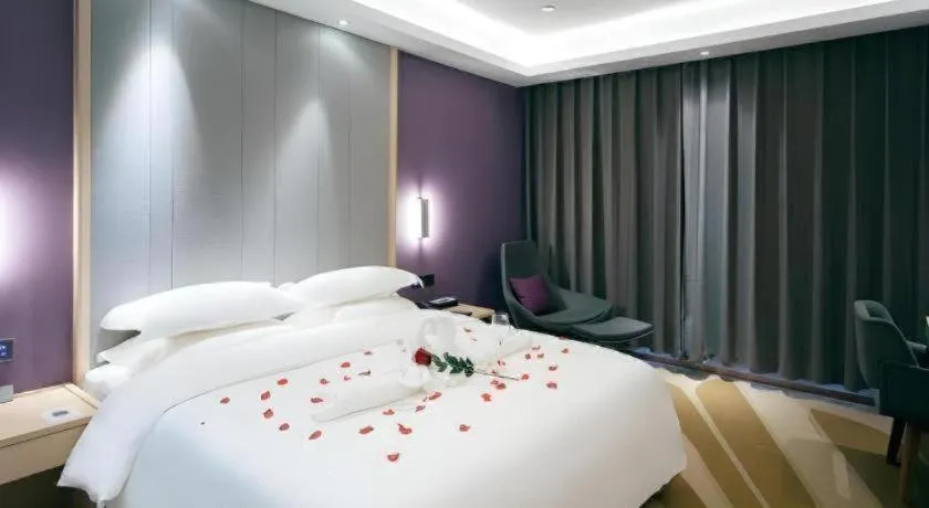 Bed in GreenTree Eastern Hotel Kashgar Oid City Xiangfei Park