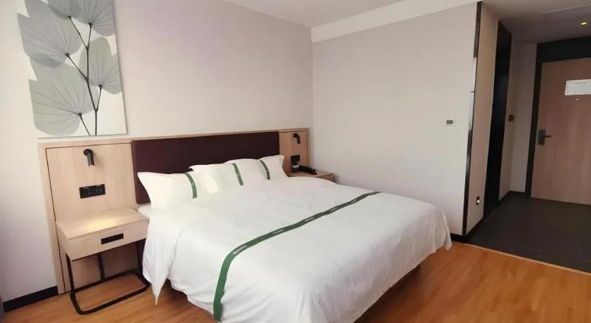 Bed in Green Tree Inn Liaoning Shenfu New District